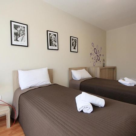 Cozy Apartments In Belgrade, Cukarica, Zeleznik, Free Parking And Wifi Exterior foto