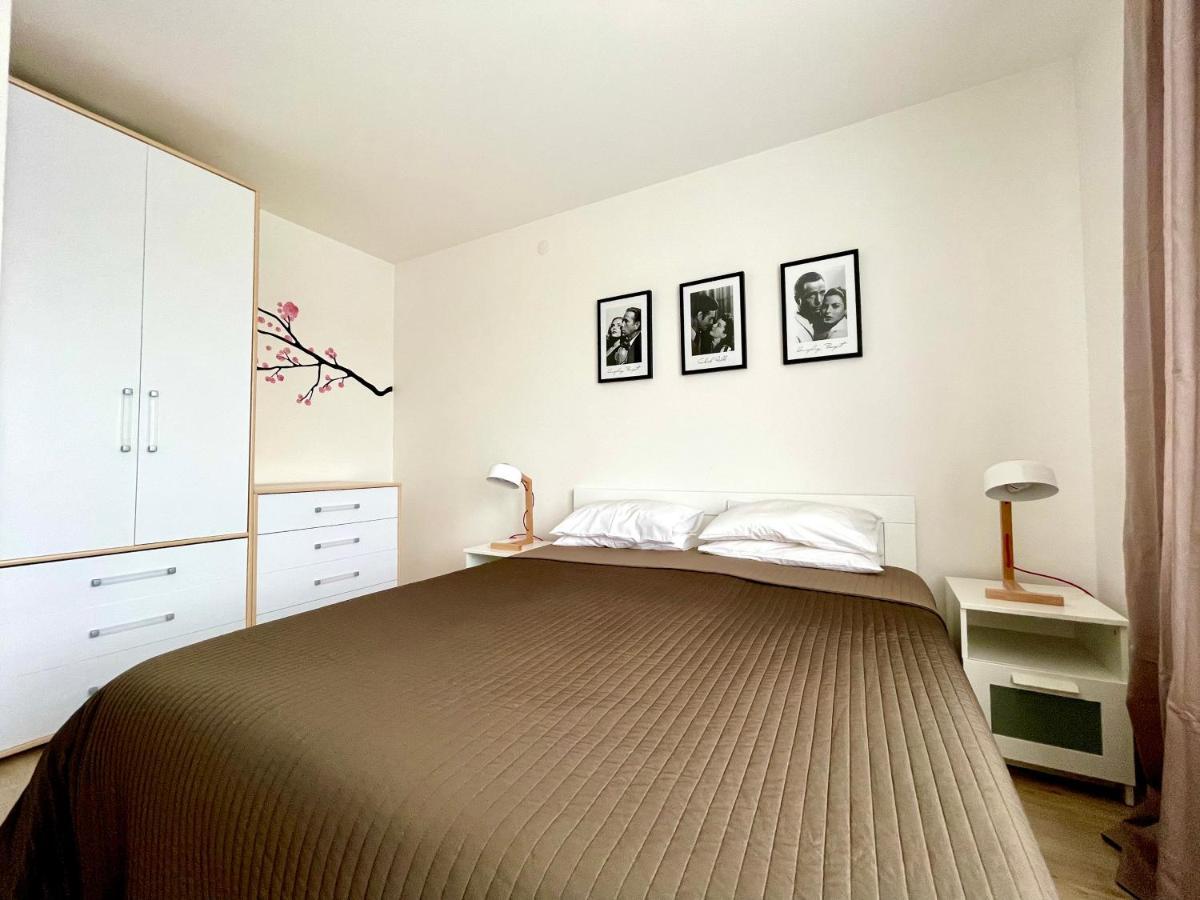 Cozy Apartments In Belgrade, Cukarica, Zeleznik, Free Parking And Wifi Exterior foto