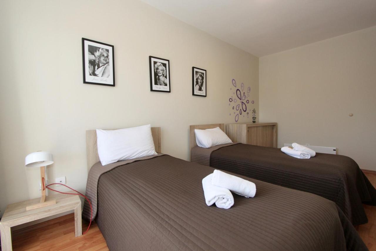 Cozy Apartments In Belgrade, Cukarica, Zeleznik, Free Parking And Wifi Exterior foto